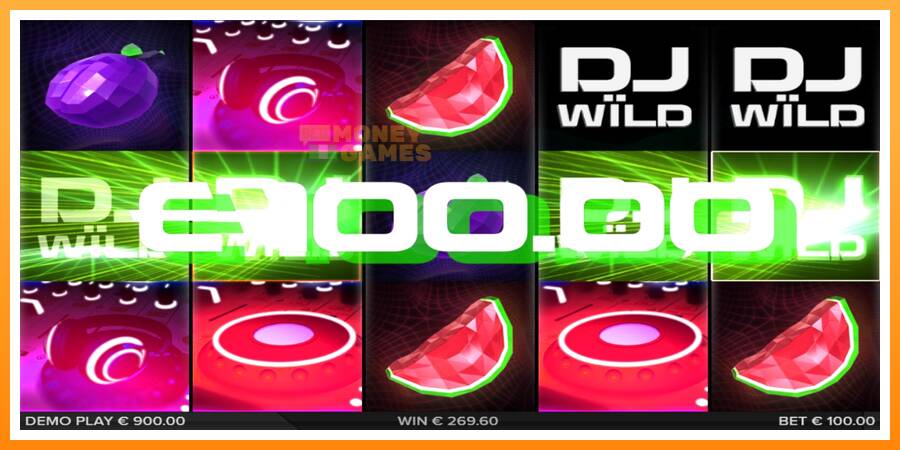 ลองสัมผัสเครื่องดูครับ DJ Wild, รูปภาพ 2: เล่นเพื่อเงิน