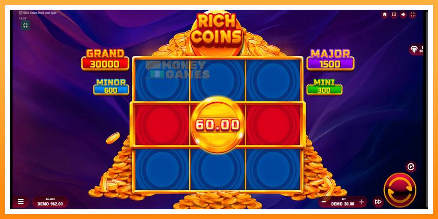 ลองสัมผัสเครื่องดูครับ Rich Coins Hold and Spin, รูปภาพ 3: เล่นเพื่อเงิน